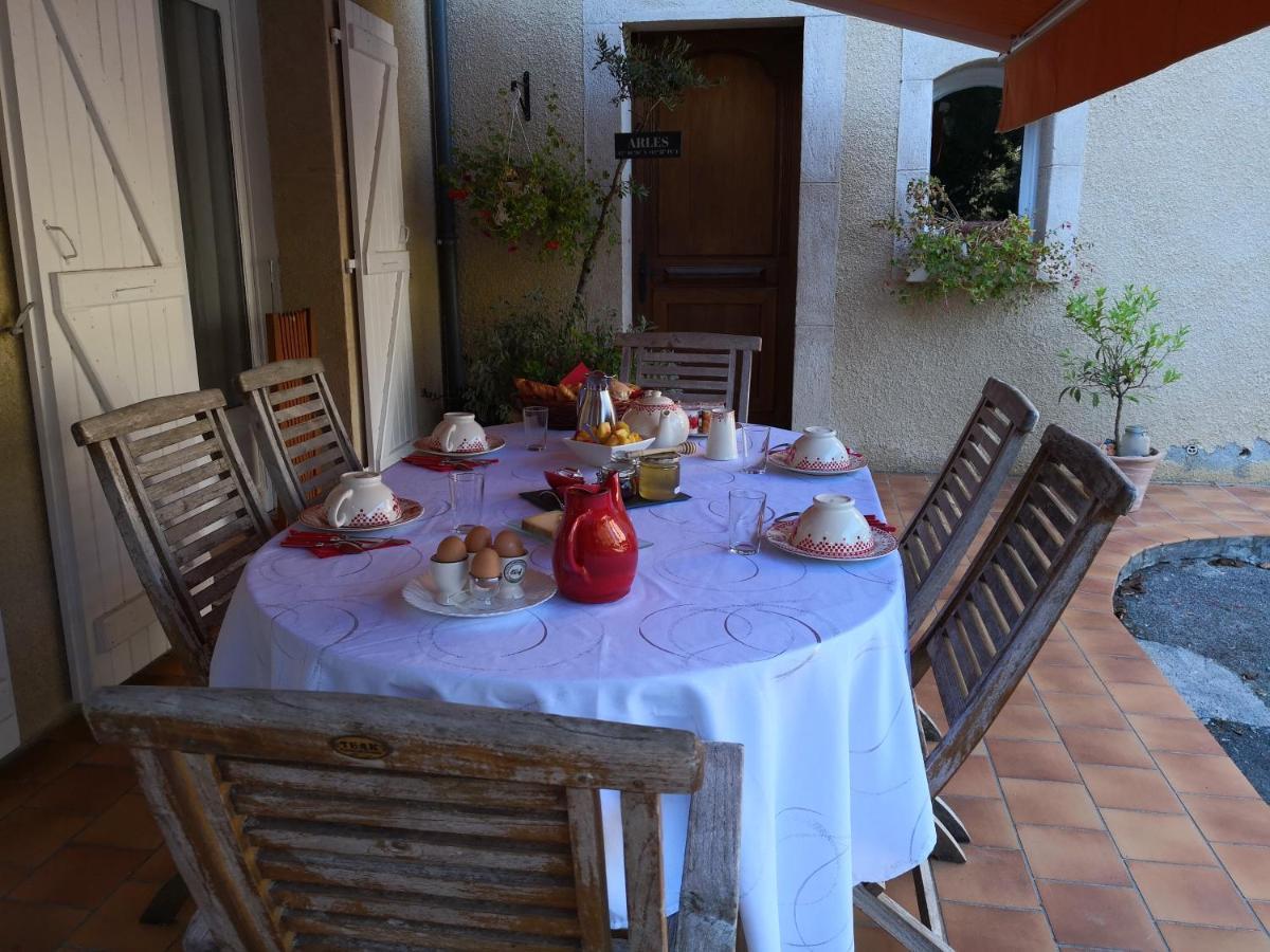 Margautine Bed & Breakfast Ricourt Bagian luar foto